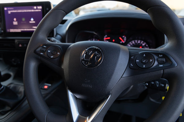 VAUXHALL COMBO 2021 2300 SPORTIVE TD WHITE