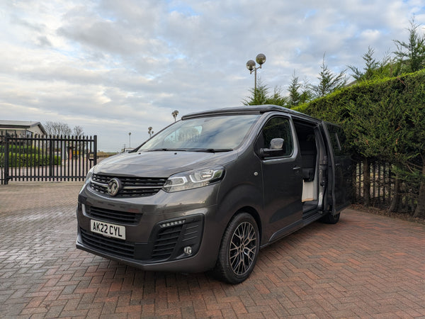 VAUXHALL VIVARO 2022 F2700 SPORTIVE S/S TD GREY
