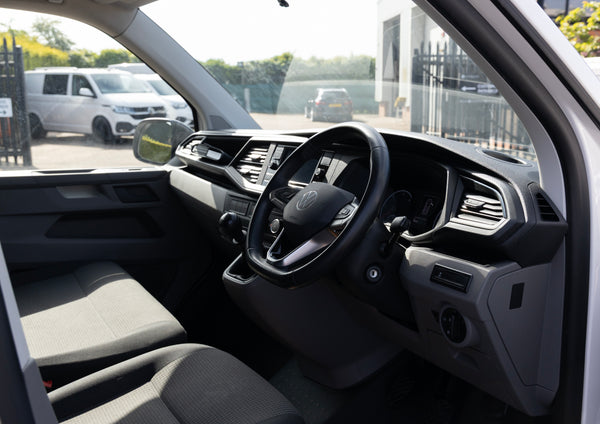 VW TRANSPORTER 2023 T6.1 T30 2.0 TDI 110 LWB STARTLINE BUSINESS PACK