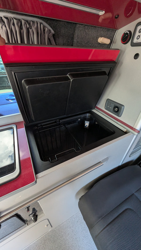 2013 VW Transporter T5.1 Campervan 4 Berth Reimo Pop Top